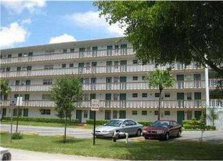 4650 Washington St Unit 101, Hollywood, FL 33021