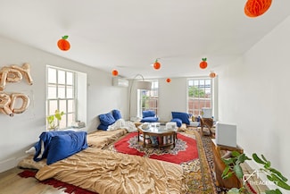 13 Old Fulton St Unit 4 R, Brooklyn, NY 11201