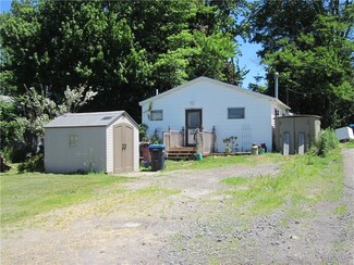 62 Pease Rd, Spencerport, NY 14559