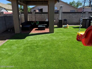 1323 W Calle Rio Lobo, Tucson, AZ 85714