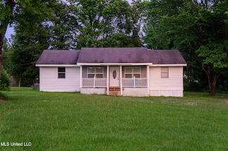 136 Peggy Dr, Florence, MS 39073