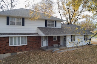 7577 & 7579 SE 169 Hwy, Saint Joseph, MO 64503