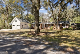 111 Margaret St, Saint Marys, GA 31558