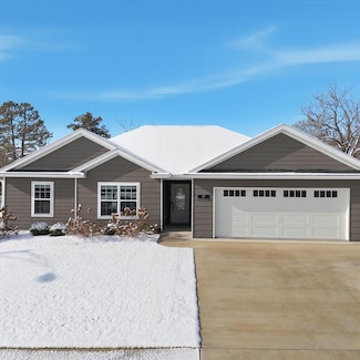 25 N Luna Ln, Columbia, MO 65201