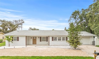2554 Lake Ellen Cir, Tampa, FL 33618