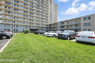 3320 Bardstown Rd Unit 24, Louisville, KY 40218
