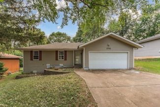 2742 E Cragmont St, Springfield, MO 65804
