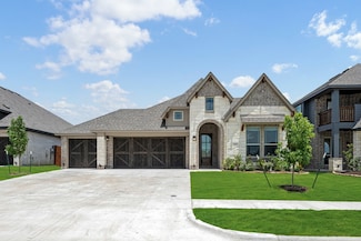 509 Red Maple Rd, Waxahachie, TX 75165