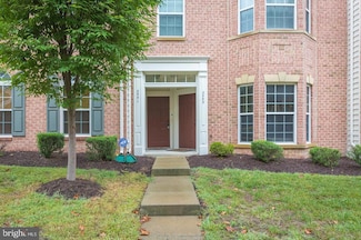 2551 Eastbourne Dr Unit 261, Woodbridge, VA 22191