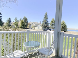 33 Brookharbor N, Manistee, MI 49660