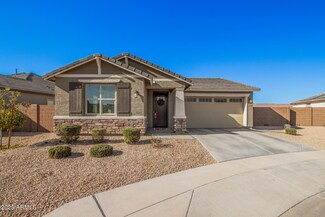 9316 S 39th Dr, Phoenix, AZ 85339