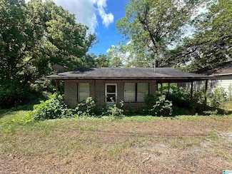 202 Montgomery St, Warrior, AL 35180