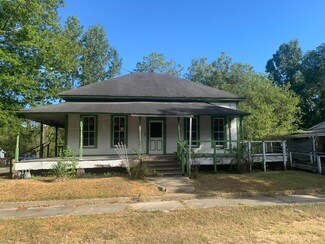 441 Buschman St, Hattiesburg, MS 39401