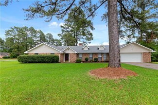 1216 Commanche St, Deridder, LA 70634