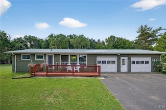 8500 N Poolsbrook Rd, Kirkville, NY 13082
