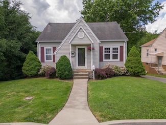 305 Pennsylvania Ave, Bridgeport, WV 26330