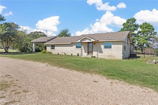 3166 Tokio Rd, West, TX 76691