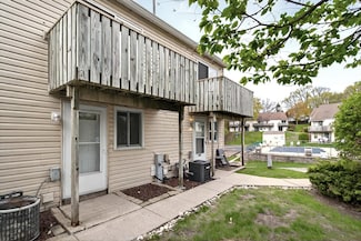 126 Cora Ave Unit D, Fox Lake, IL 60020
