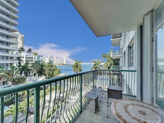 1408 Brickell Bay Dr Unit 411, Miami, FL 33131