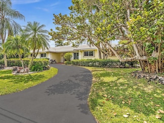 781 W Tropical Way, Plantation, FL 33317