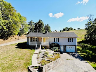 1874 Old Danville Rd, Lancaster, KY 40444