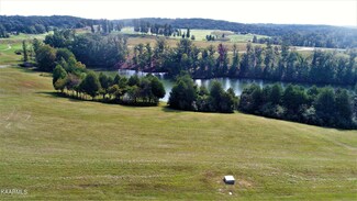 1081 Zepher Dr, Lenoir City, TN 37772