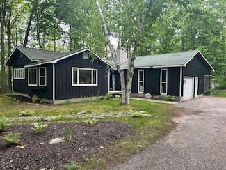 8118 E Mitchell St, Petoskey, MI 49770