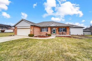 120 Cousins Dr, Franklin, OH 45005