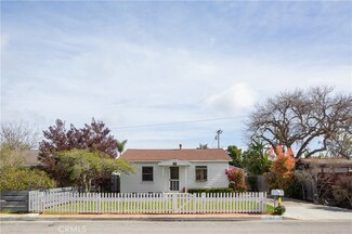 264 Walnut St, Costa Mesa, CA 92627