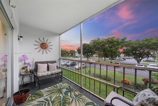 1000 Hillcrest Ct Unit 214, Hollywood, FL 33021