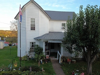 104 Claude St, Spencer, WV 25276