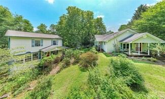 458 Slick Fisher Rd, Lake Toxaway, NC 28747