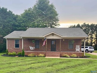 112 Brenna Ln, Hazel Green, AL 35750
