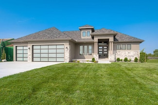 5163 NW 47th St, Riverside, MO 64150