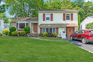 24 Sherwood Rd, Kenilworth, NJ 07033