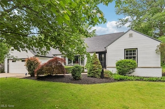 23401 Bryden Rd, Shaker Heights, OH 44122
