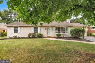17940 Oak Ridge Dr, Hagerstown, MD 21740