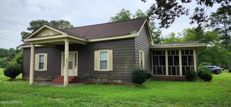 12820 Old Wire Rd, Laurel Hill, NC 28351