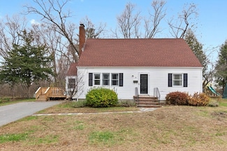 57 Glenwood St, North Andover, MA 01845