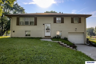 253 S 110th St, Omaha, NE 68154
