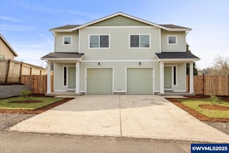 1922 18th (1920) Ave, Sweet Home, OR 97386