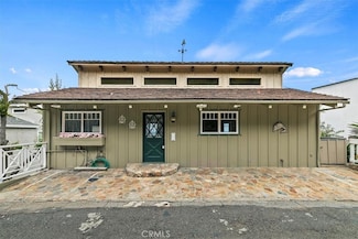123 Upper Terrace Rd, Avalon, CA 90704