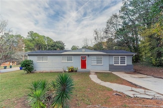 6103 Oakwood Cir SW, Covington, GA 30014