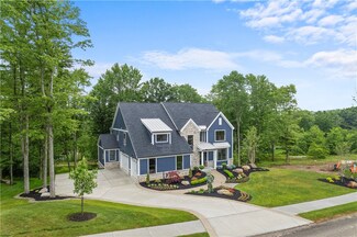 133 Woodford Dr, Evans City, PA 16033