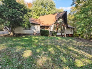 108 Buss Rd, Aliquippa, PA 15001