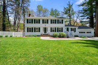 6 Horseshoe Ln, South Hamilton, MA 01982