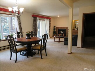 13620 NE 7th St Unit F7, Bellevue, WA 98005
