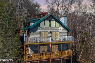 940 Stans Rd, Gatlinburg, TN 37738
