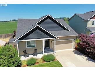 1058 E 16th St, Lafayette, OR 97127
