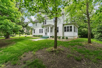 2486 Whitmore Lake Rd, Ann Arbor, MI 48105